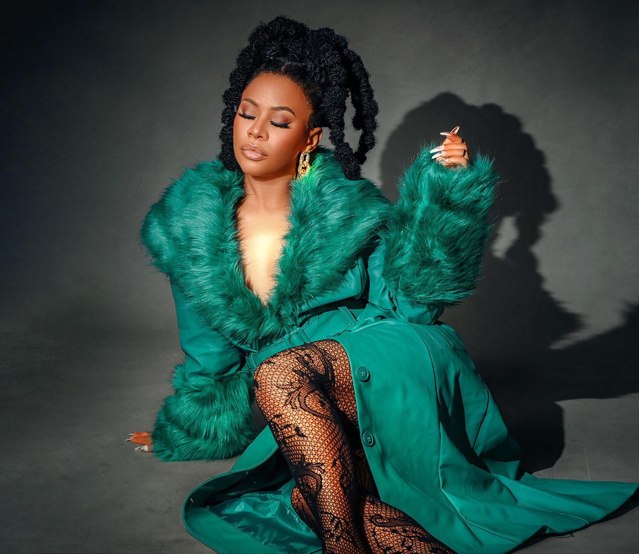 Layydoe Bares Her Heart And Soul In New EP ‘Epiphany’