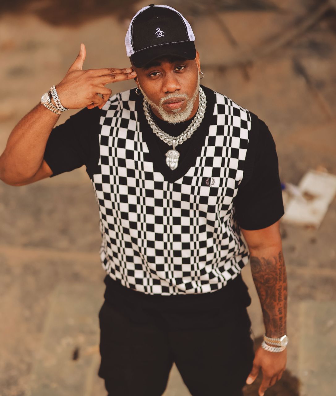 6UFF Emerges as a ‘Commander’ in the Music Scene with Bold New Release
