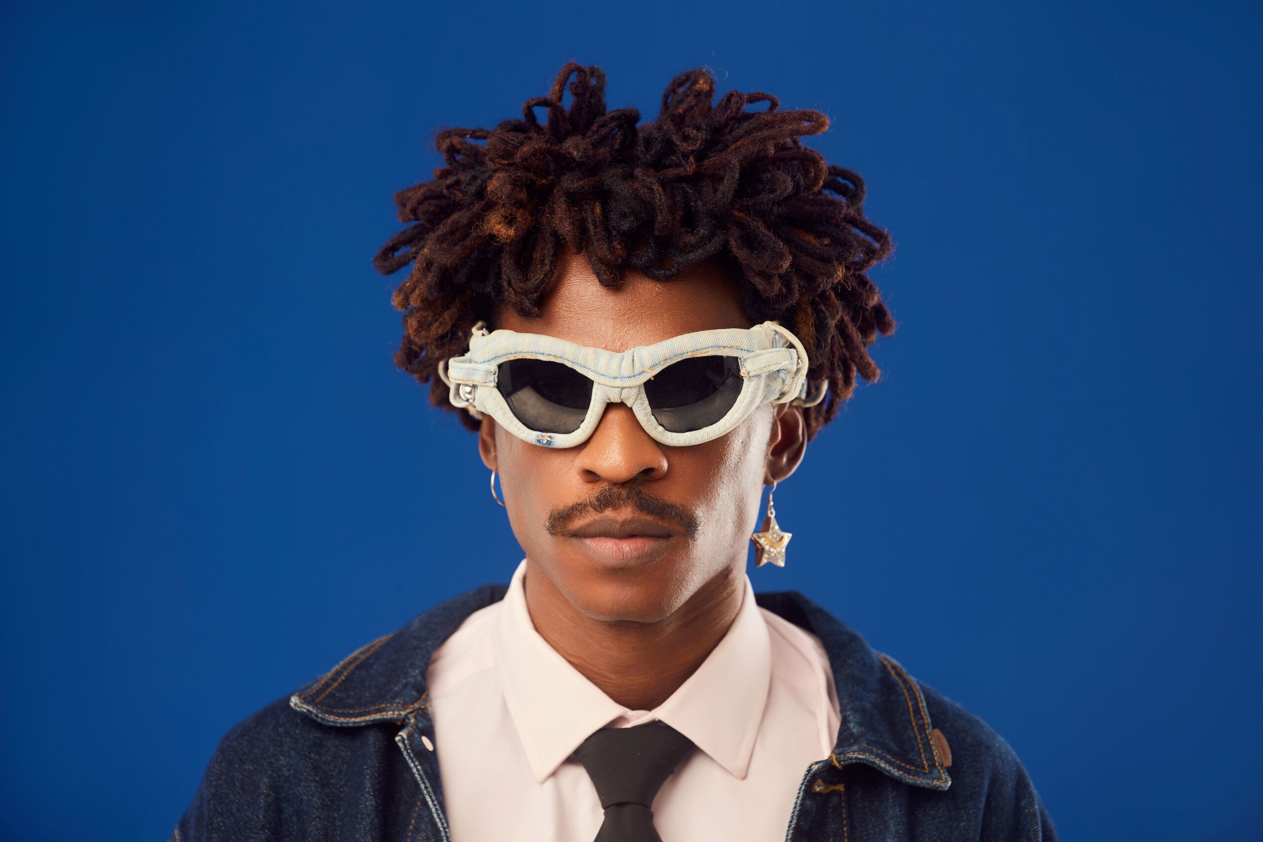 Krizbeatz Taps Kemuel & Liya On Sultry New Single ‘Kinda Girl’